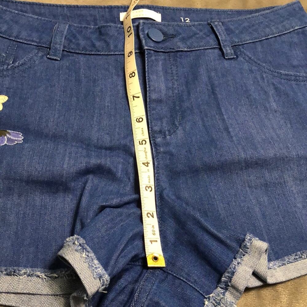 LC Lauren Conrad Embroidered Denim Shorts NWT Woman Size 12 - Picture 7 of 8